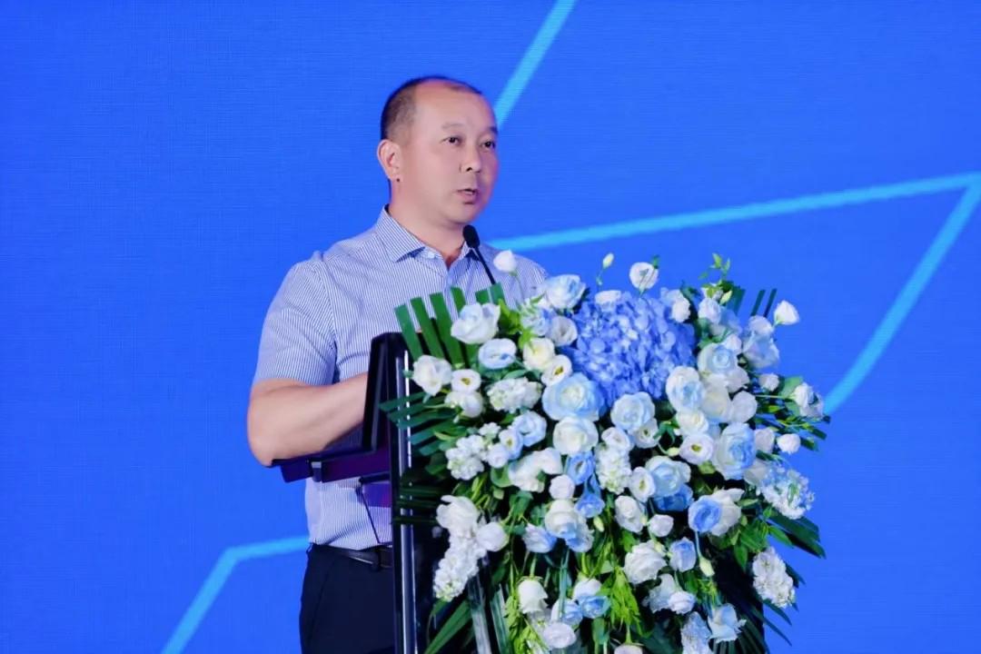 策划举办系, 投向重庆铜