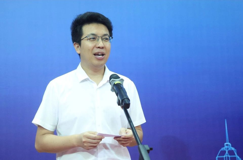 竞赛规模创, 系统的时间